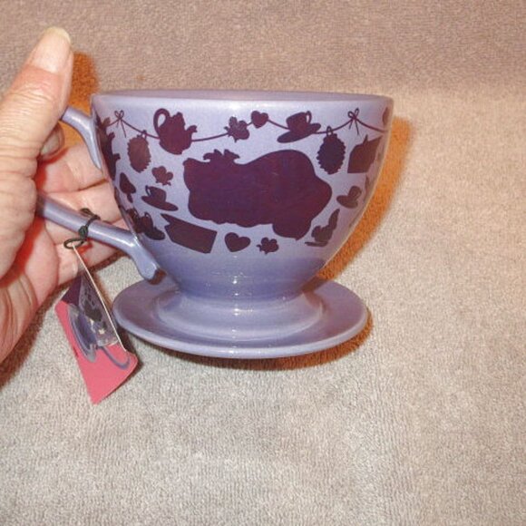 Color Changing Magic Alice Mad Hatter Cheshire Cat Tea Cup Saucer Mug NWT Disney - Picture 9 of 12